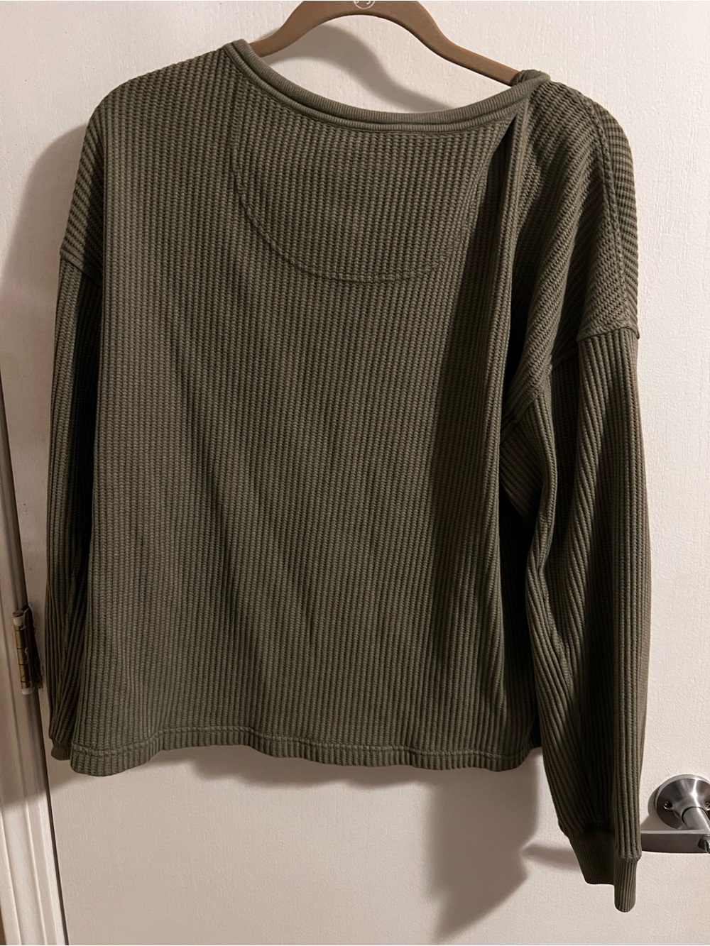 Aerie Oversized Dark Green Henley Long Sleeve - Picture 2 of 3